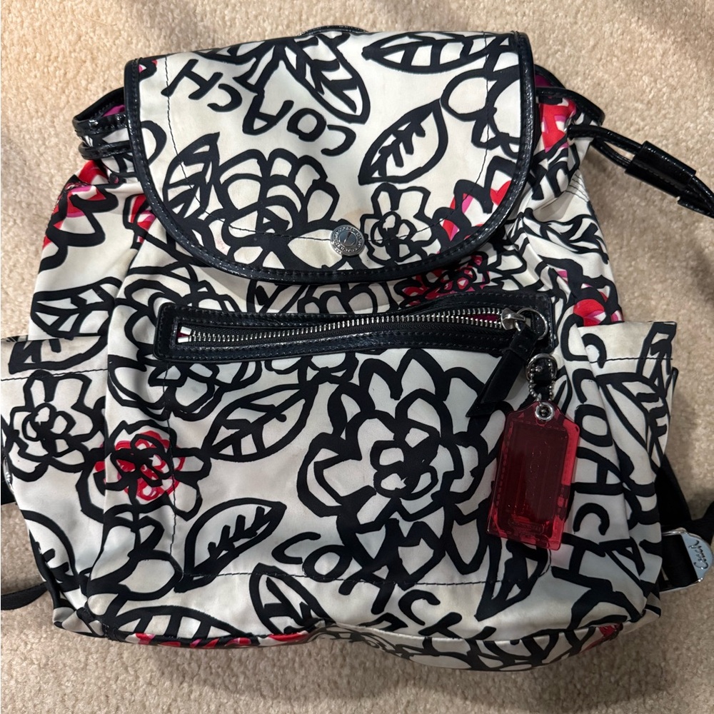 Coach Graffiti Floral Poppy Backpack - great condition 🩷🩷